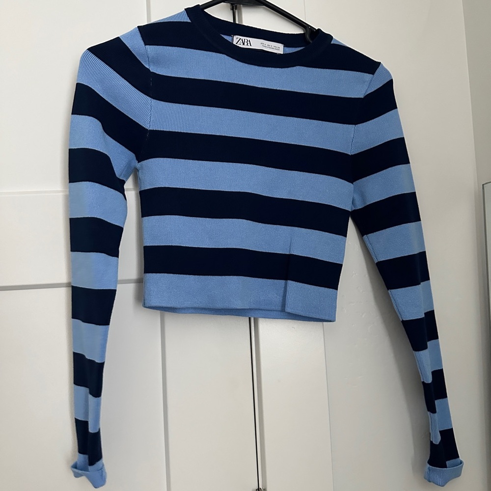 Womens long sleeve top